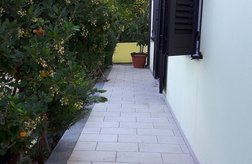 Tamarispa Apartamento | En el pequeño apartamento Borgo Franka "B"
