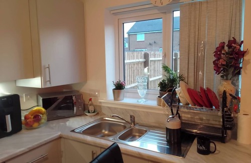 Walsall Apartamento | 10 Guests - Garden - Quiet Retreat Cottage