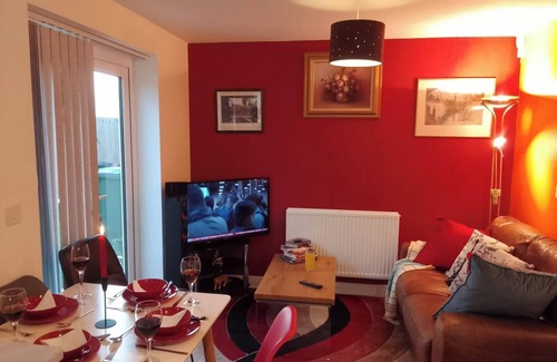 Walsall Apartamento | 10 Guests - Garden - Quiet Retreat Cottage