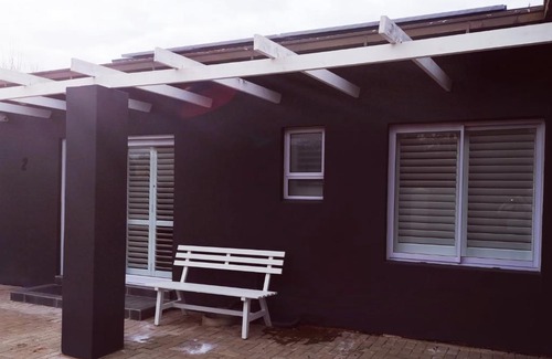 Bloemfontein Casa | 10 Jock Meiring Guesthouse Unit 2