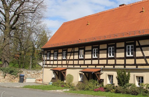Maxen Apartamento | 10 km to Dresden - Modern Apartment in the Farm With own Horses, Garden Pool