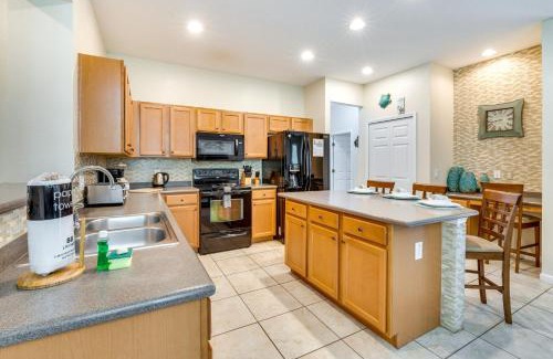 Bellavida Casa | 10 Mi to Disney Home with Game Room and Lanai!