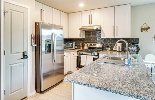 Wetmore Casa | 10 Mi to Dtwn: Spacious San Antonio Home!