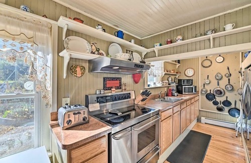 Olmstedville Casa | 10 Mi To Gore Mountain: Home In Adirondack Park 5 Bedroom Home
