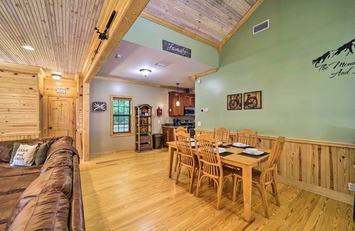 Newland Cabina | 10 Mi to Grandfather Mountain: 'Wolfe Creek Cabin'