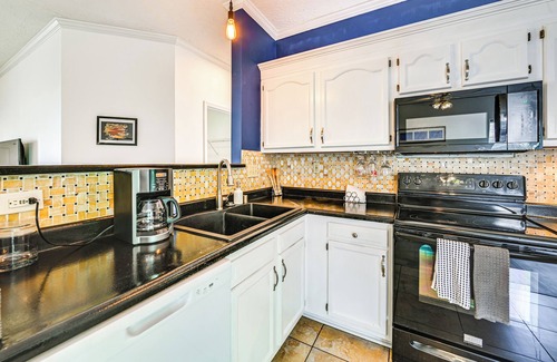 Lexington Casa | 10 Mi to Keeneland: Family Home w/ Deck & Yard