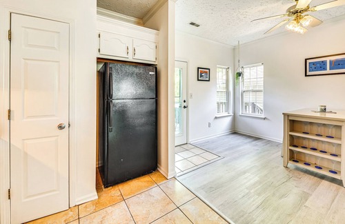 Lexington Casa | 10 Mi to Keeneland: Family Home w/ Deck & Yard