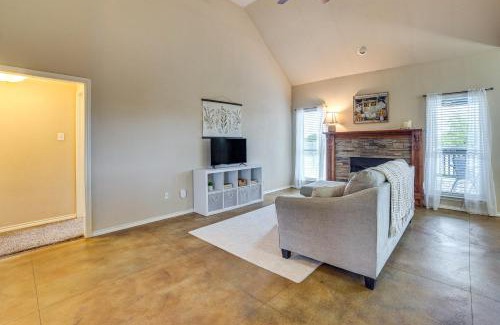 Wills Point Casa | 10 Mi to Lake Tawakoni Family Wills Point Getaway