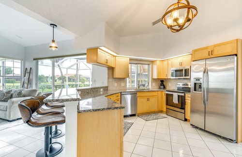 Broadmoor Casa | 10 Mi to Public Beaches: Coastal Florida Retreat