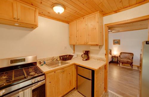 Cobb Apartamento | 10 Mi to Twin Pine Casino Peaceful Cabin Getaway