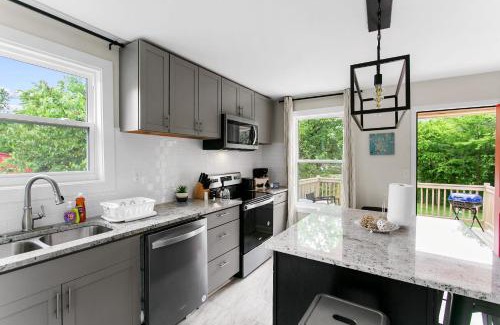 Birmingham Casa | 10 Min to Downtown-Modern in Magic City-Both Units