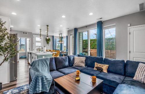 Dupont Casa | 10 min to DT, Luxe 4BR w Movie Theater, Game Room