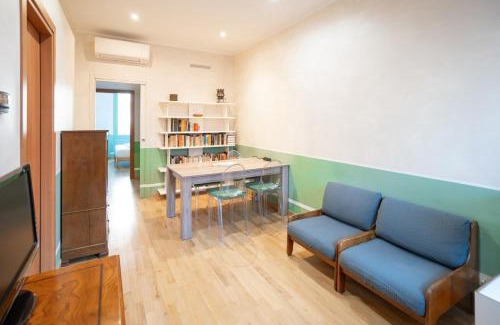 Porta Vittoria Apartamento | 10 min to Duomo New Chic Apt, 20 min to Linate