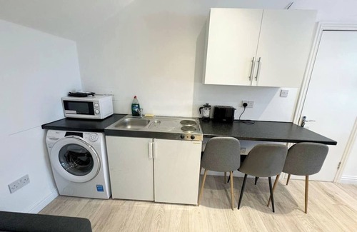 Earlsfield Apartamento | 10 min train to central London C