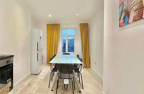 Earlsfield Apartamento | 10 min train to Central London B