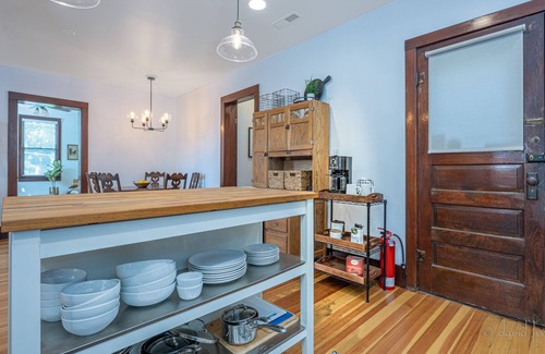 Galena Casa | 10 Min Walk to Main St., Updated 1840s Historic Home, Stocked Kitchen, W/D,