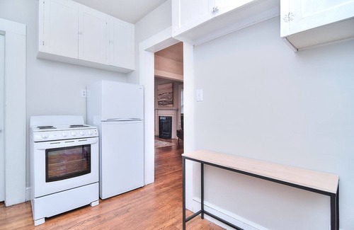 Shelby Casa | 10 min Walk to Uptown Shelby, Historic, parking!