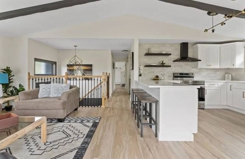 Matunuck Casa | 10-min walk to SK Town Beach/4 bed 2-bath home in Blackberry Hills neighborhood