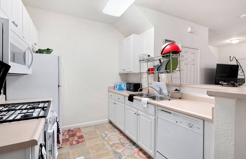 North Natomas Condominio | 10 mins from sacramento international and downtown sacramento