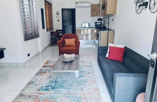 Kokomlemle Apartamento | 10 mins from the beach | 1 BDR Apt | parking+wifi