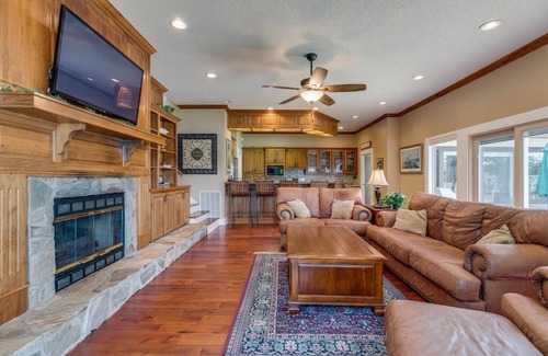 Piney Flats Casa | 10 mins to Bristol Motor Speedway and the Tri-Cities Airport