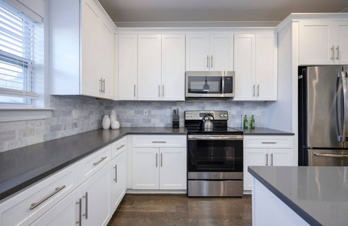 Charlotte Park Casa | 10 Mins To Broadway - West Side Charmer