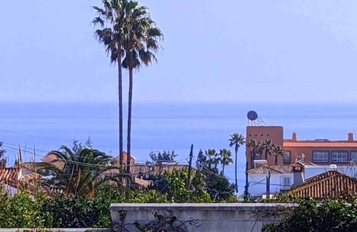 La Gaspara Apartamento | 10 minute walk to beach & grocery stores! Quiet location with multiple sea-views