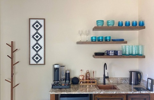 Cave Creek Casa | 10 Minute Walk to Downtown Cave Creek Restaurants, Night Life and Shops