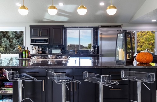 College Place Casa | 10 minutes from dozens of wineries!