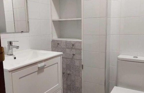 La Coruna Apartamento | 10 minutes from Oza beach! Ideal house for families