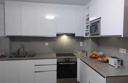 La Coruna Apartamento | 10 minutes from Oza beach! Ideal house for families