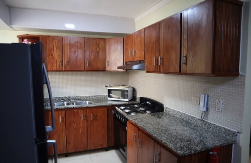 Santo Domingo Este Condominio | 10 minutes from the beach and the airport, family-sized condo