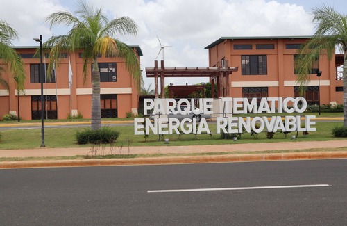 Santo Domingo Este Condominio | 10 minutes from the beach and the airport, family-sized condo