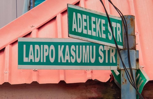 Ikeja Apartamento | 10 Minutes from the Airport! Family-sized 3 Bed Apartment