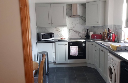 Thurso Apartamento | 10 minutes from the local beach great surfing beach License Nr.HI-00282-F