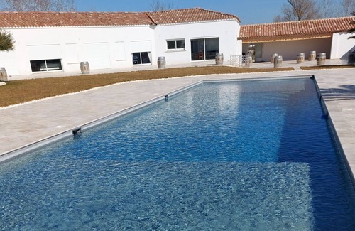 Aimargues Apartamento | 10 minutes from the sea and close to shops rent T2
