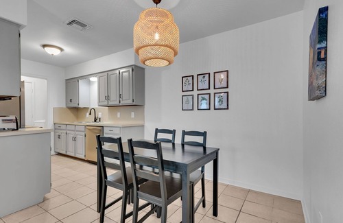 Fort Worth Casa | 10 minutes from the Stockyards! Remodeled home close to all Fort Worth offers!
