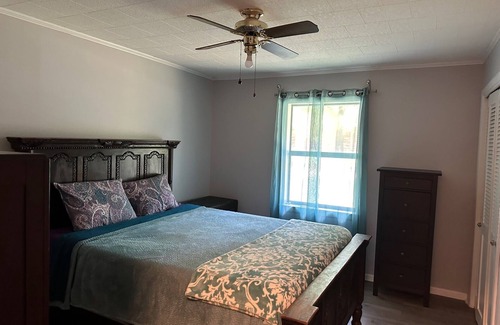 Mount Ida Casa | 10 minutes to Lake Oauchita. Close to Camp Ozark. Walk to Town Square.