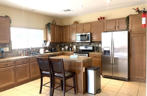 Enterprise Casa | 10 minutes to strip and airport