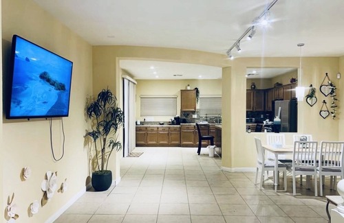 Enterprise Casa | 10 minutes to strip and airport