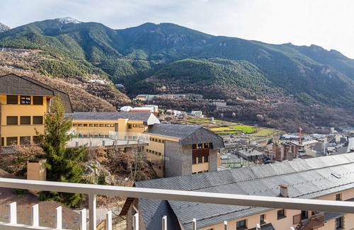 Andorra la Vella Apartamento | 10 Minutos a Pie del Centro y Parking Gratuito