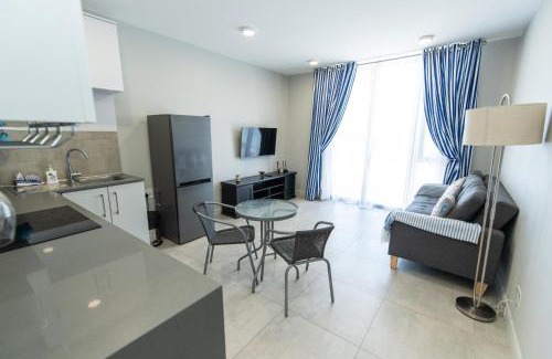 Summerstrand Apartamento | 10 on Bellamare near the Beachfront