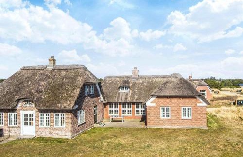 Blavand Strand Casa | 10 person holiday home in Blåvand
