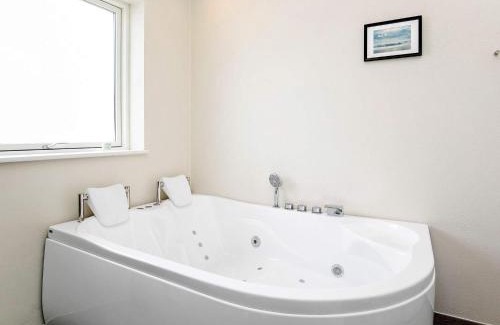 Vorupør Casa | 10 person holiday home in Thisted