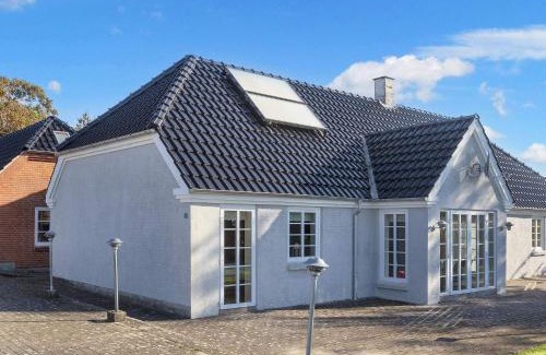 Fur Casa | 10 person holiday home in Fur-By Traum