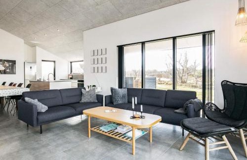 Nr. Lyngby Casa | 10 person holiday home in Løkken