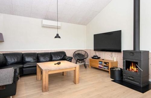 Skaven Strand Casa | 10 person holiday home in Tarm-By Traum