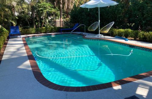 Whitfield Casa | 10 Pines - Sarasota Bay