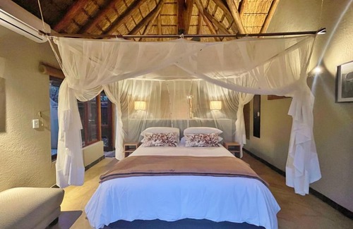 Hoedspruit Chalet De Esquí | 10 Raptors Lodge