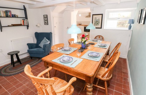 Pembroke Cabaña | 10 Westgate Hill